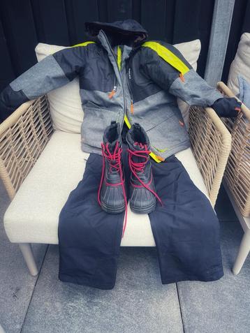 Icepeak Skipak & Snowboots Kind beschikbaar voor biedingen