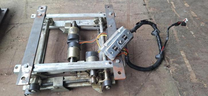 4 x Electrische stoel onderstellen voor o.a Chevy/Van`s enz, Auto-onderdelen, Elektronica en Kabels, Amerikaanse onderdelen, Oldtimer onderdelen