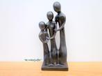 042* Bronzen beeld Familie (Boven €75 geenverzendkosten), Ophalen of Verzenden, Nieuw, Overige materialen, Mensenbeeld