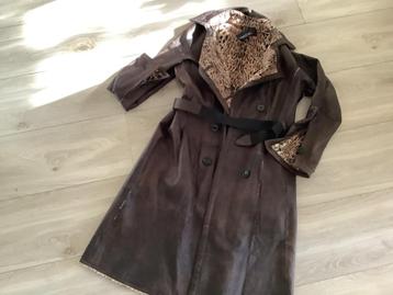 Prachtige lange leren jas chocoladebruin L van Marc Cain beschikbaar voor biedingen