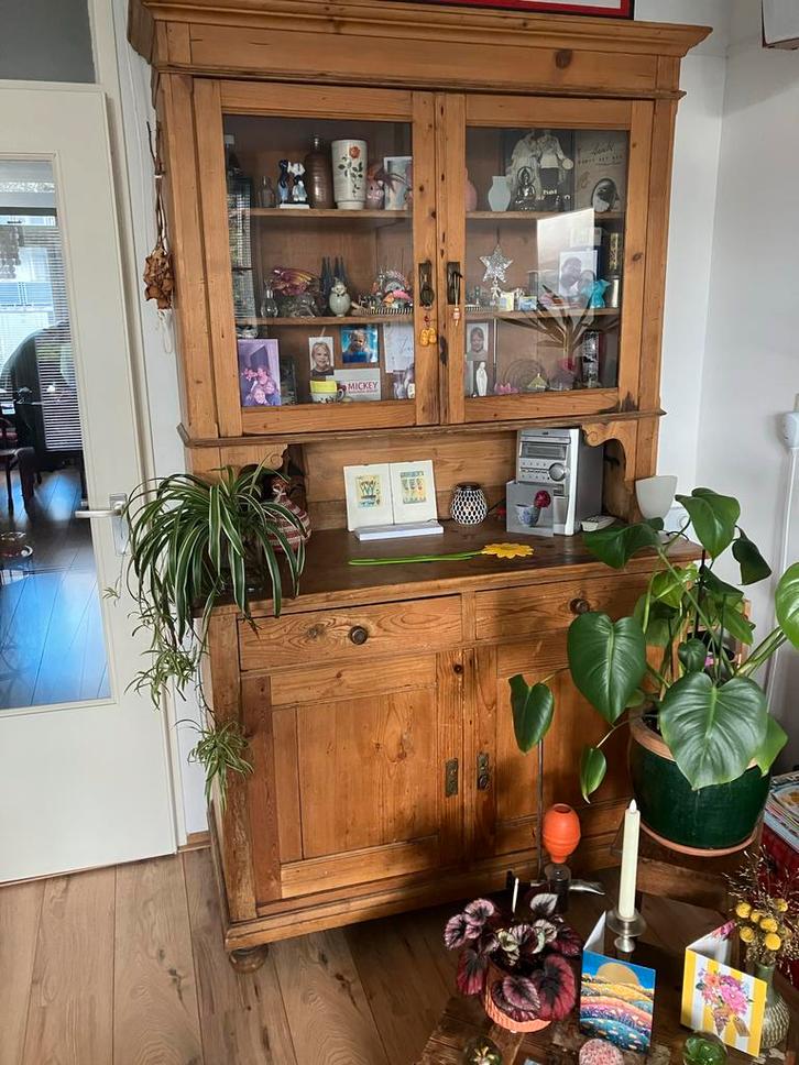 Grenen buffetkast met karakter, Huis en Inrichting, Kasten | Buffetkasten, Gebruikt, 200 cm of meer, 100 tot 150 cm, 50 tot 75 cm