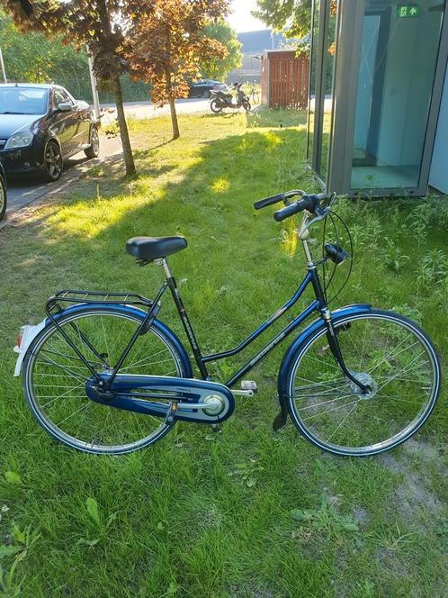 DAMESFIETS ,  BIJNA  NIEUW, ALLES  WERKT  PERFECHT, Fietsen en Brommers, Fietsen | Dames | Omafietsen, Zo goed als nieuw, Versnellingen