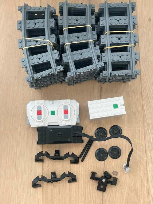 Lego Treinmotor, accu en remote met treinrails, Kinderen en Baby's, Speelgoed | Duplo en Lego, Zo goed als nieuw, Verzenden