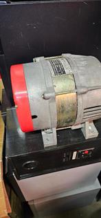 Small Type Single Phase Travo TFZ-2-2-R, Ophalen, Nieuw