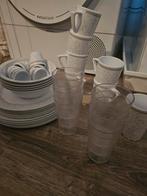 6 grote borden 6 ontbijtbordjes 5 kommen 6 eierdopjes 6 koff, Caravans en Kamperen, Ophalen, Zo goed als nieuw