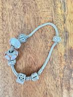 Zilveren pandora armband met 5 bedels, Ophalen of Verzenden, Zo goed als nieuw, Zilver