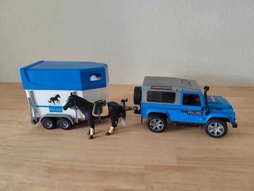BRUDER 02588 Land Rover Defender Politiejeep, Kinderen en Baby's, Speelgoed | Speelgoedvoertuigen, Gebruikt, Ophalen of Verzenden