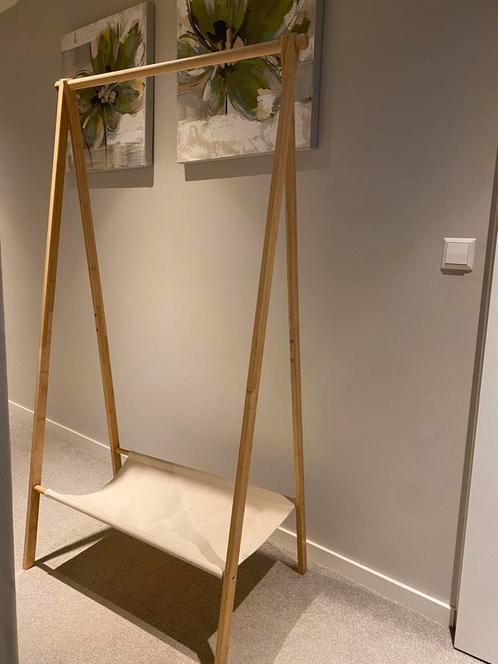 Houten kledingstandaard ZGAN!, Huis en Inrichting, Woonaccessoires | Kapstokken, Zo goed als nieuw, Staande kapstok, 150 tot 200 cm