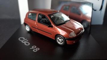 Renault Clio 1998 1:43 Vitesse Pol beschikbaar voor biedingen