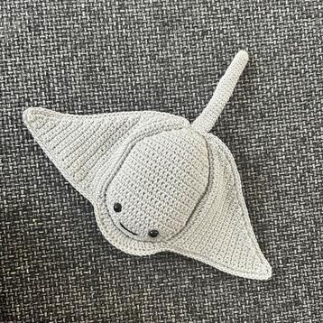 Gehaakte pijlstaartrog beschikbaar voor biedingen