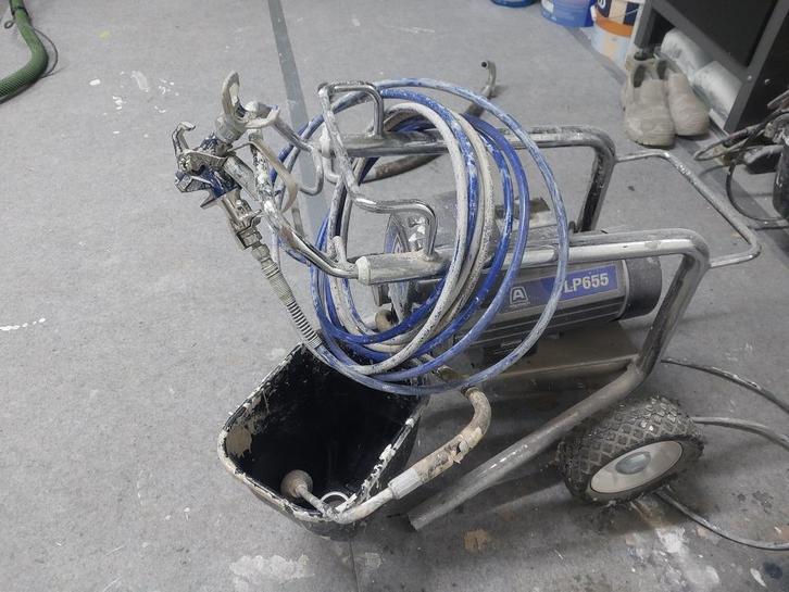 Airlessco LP655 spuit low, Doe-het-zelf en Verbouw, Schildersmaterialen, Gebruikt, Verfspuit of Verfpomp, Ophalen