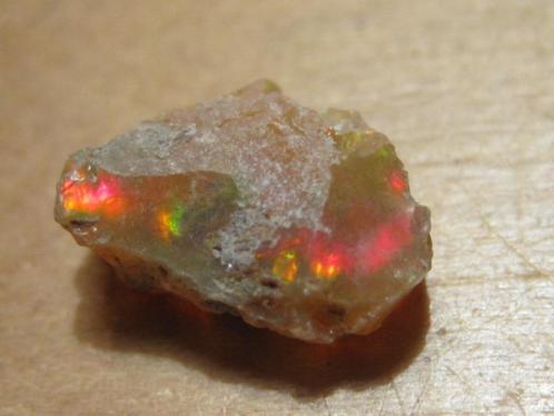 m. 5x ruwe edelsteen BOULDER OPAAL (3), Verzamelen, Mineralen en Fossielen, Mineraal, Verzenden