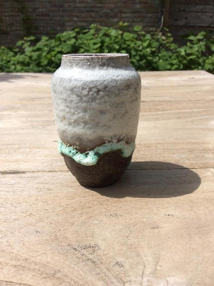 Oude Vintage Vaas Aardewerk Lava Uil Vaasje Keramiek, Antiek en Kunst, Antiek | Vazen, Ophalen