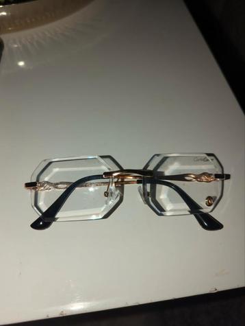 Cartier Bril - Stijlvol en Elegant beschikbaar voor biedingen