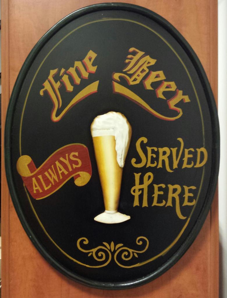 Fine beer always served here bier houten pubbord reclamebord, Info@deconoord.nl, Deco Noord, Nieuw, Ophalen of Verzenden