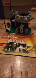 Lego System 6036 Skeleton's Cave, Kinderen en Baby's, Speelgoed | Duplo en Lego, Ophalen of Verzenden, Gebruikt, Complete set