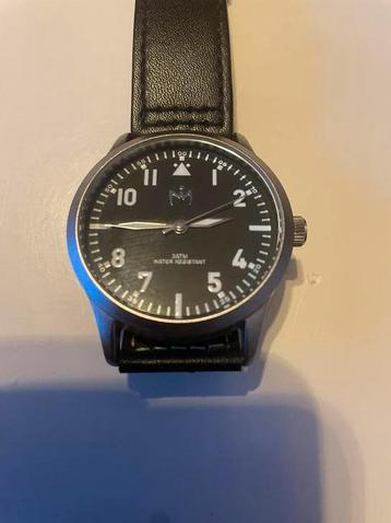 Heren horloge beschikbaar voor biedingen