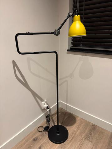 Lampe Gras no. 411 Vloerlamp - Geel beschikbaar voor biedingen