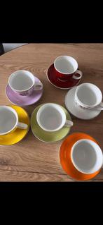 Kleurrijke Koffiekopjes met Schotels - Set van 6, Keramiek, Ophalen of Verzenden, Zo goed als nieuw, Effen