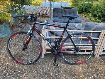 Heren Wielrenfiets beschikbaar voor biedingen