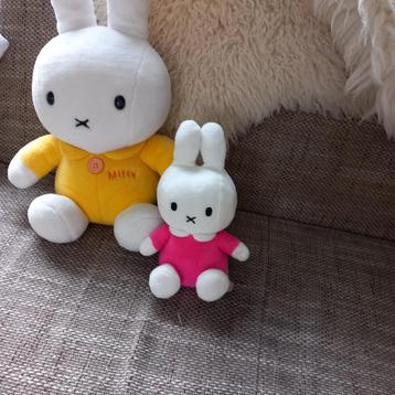 nijntje knuffel 42 cm groot en 25 cm groot  beschikbaar voor biedingen