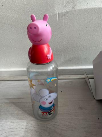 Peppa Pig Drinkfles beschikbaar voor biedingen