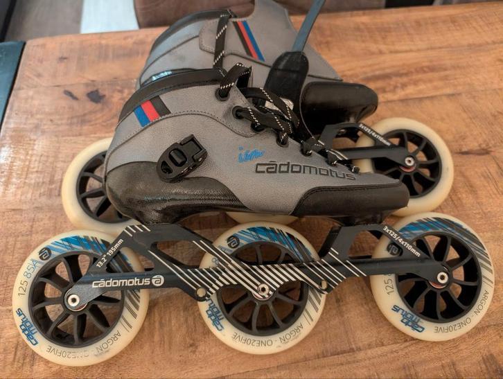 Cadomotus Versatile skeelers maat 44 + extra wielen, Sport en Fitness, Skeelers, Zo goed als nieuw, Inline skates 4 wielen, Overige merken