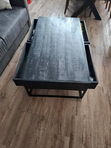 Zwarte tafel met laden - 130x70x40 cm beschikbaar voor biedingen