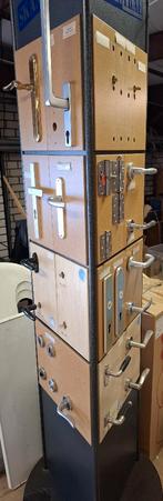 3 stuks showroom displays met nieuw deur en voordeur beslag, Ophalen of Verzenden, Nieuw, Overige materialen, Klink of Kruk