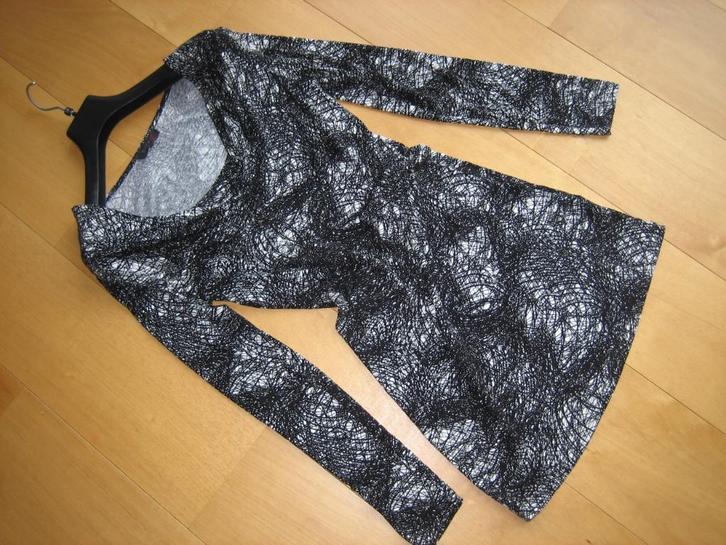 Enig speels zwart-wit jurkje of tuniek SUZY-Q 36-38 Snazzeys, Kleding | Dames, Jurken, Nieuw, Maat 36 (S), Zwart, Knielengte, Verzenden