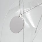 ZILVERKLEURIGE BEDELHANGER ROND MET KETTING EN GRAVURE, Verzenden, Nieuw, Zilver, Overige materialen