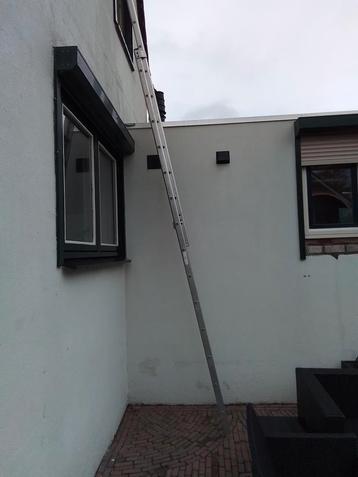 2-delige ladder te koop beschikbaar voor biedingen