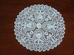 prachtig oud rond kleedje doorsnee 40 cm nr.30, Antiek en Kunst, Curiosa en Brocante, Ophalen of Verzenden