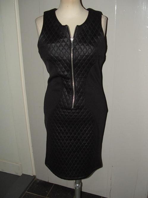 Rinascimento little black dress stretch jurk maat L= 38, Kleding | Dames, Jurken, Zo goed als nieuw, Maat 38/40 (M), Zwart, Boven de knie