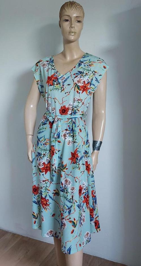 Norah Jurk maat 38 Nieuw!!, Kleding | Dames, Jurken, Nieuw, Maat 38/40 (M), Knielengte, Verzenden