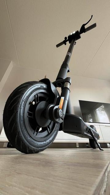 Lemotion S1 als nieuw! Nu voor slechts 575!! beschikbaar voor biedingen