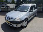 Dacia Logan MCV 1.6 Lauréate 7p., Gebruikt, 4 cilinders, 635 kg, 7 stoelen