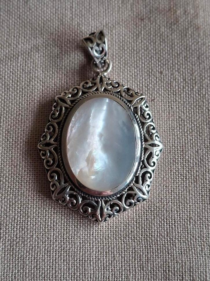 Zilveren Hanger (925) met Parelmoer, Sieraden, Tassen en Uiterlijk, Kettinghangers, Zo goed als nieuw, Zilver, Wit, Overige voorstellingen