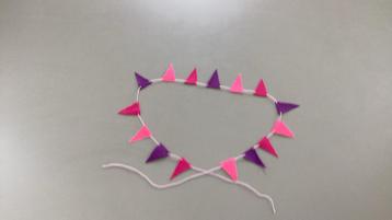 Roze baby slinger. 1.93m. 15 vlaggen beschikbaar voor biedingen