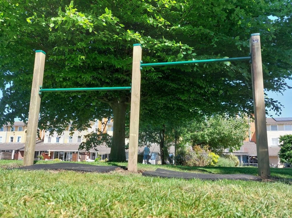 DUIKELREK DUBBEL kukelrek rekstok trapeze duikelstang, Ophalen, Nieuw