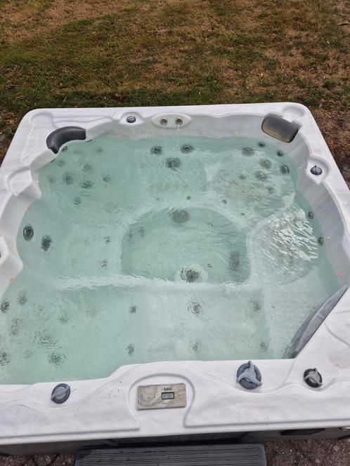 Jacuzzi balboa 6 persoons, Tuin en Terras, Bubbelbaden en Hottubs, Zo goed als nieuw, Ophalen