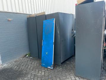 Gratis af te halen: Brandkasten beschikbaar voor biedingen