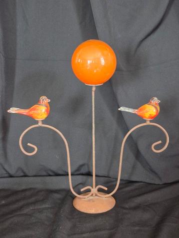 Tuinobject standaard met 2 glazen vogels en bol beschikbaar voor biedingen