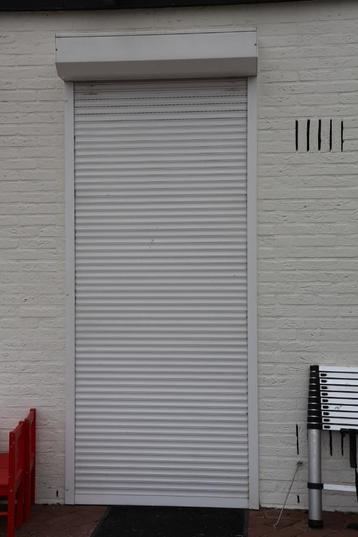 Rolluik voor deur ZEER GOED Afmeting 108 cm (b) x 258,5 cm  beschikbaar voor biedingen