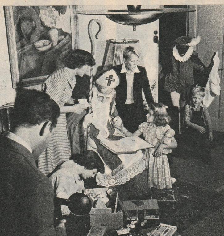 Retro reclame 1952 Gevaert fotofilm Sinterklaas nu op foto, Verzamelen, Retro, Overige typen, Verzenden