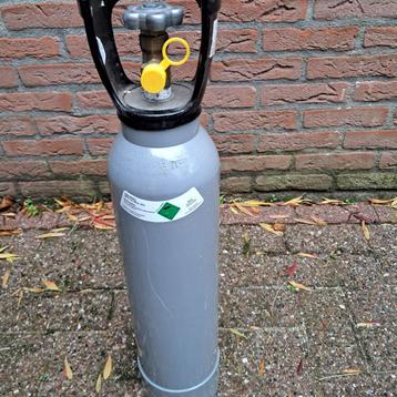 Koolzuur fles beschikbaar voor biedingen