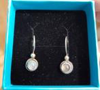 Oorbelletjes zilver met maansteen, Sieraden, Tassen en Uiterlijk, Oorbellen, Hangers, Ophalen of Verzenden, Zo goed als nieuw