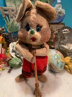 Zeer oude Vintage Beer muis met Bezem, Ophalen of Verzenden