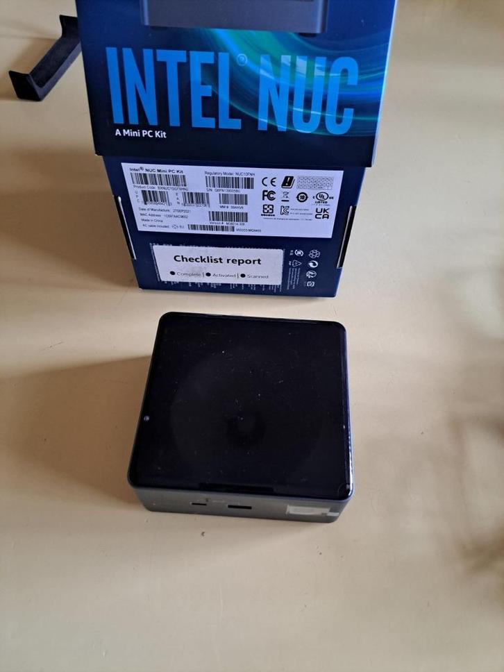 Intel NUC Mini PC Kit, Computers en Software, Barebones, Zo goed als nieuw, Ophalen of Verzenden