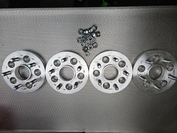 Spoorverbrederset 5x114.3 20mm/25mm Aston Martin / Lotus beschikbaar voor biedingen